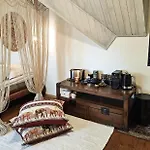 Vinoteegi Residents 4*