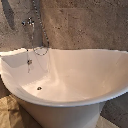 Gasthuis Vinoteegi Residents