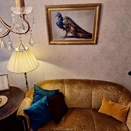 Vinoteegi Residents Guest house Kuressaare