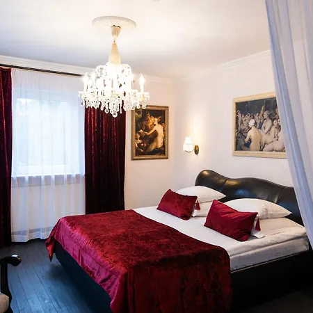 Vinoteegi Residents Gasthof Kuressaare