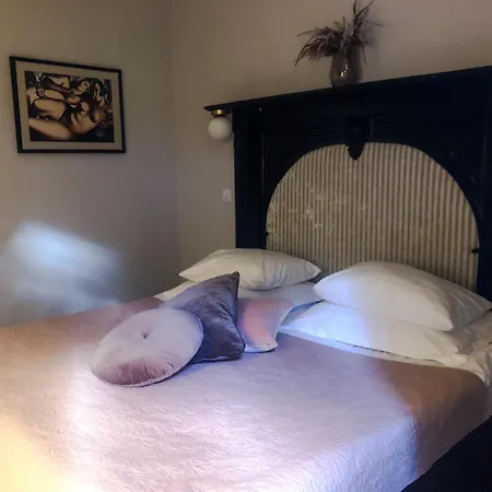 Vinoteegi Residents Guest house 3*