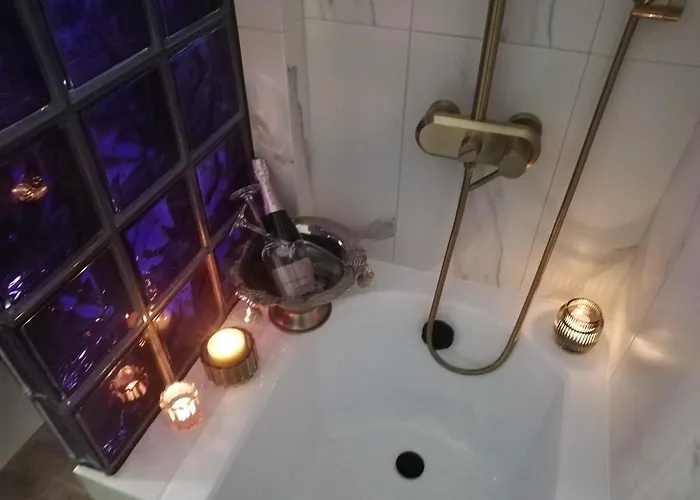 Vinoteegi Residents 4* Kuressaare